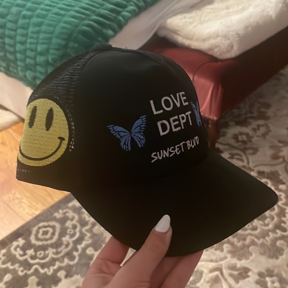 SUPER CUTE HAT
